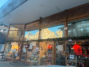 Attività commerciale in centro a San Martino