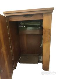 macchina a pedale da cucire singer anni 60