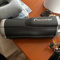 subwoofer piooner preamplificato