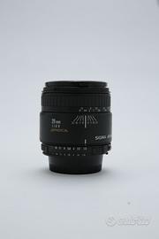 Sigma 28mm f/1.8