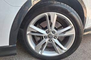 Cerchi in lega piu gomme termiche 235/50/19 