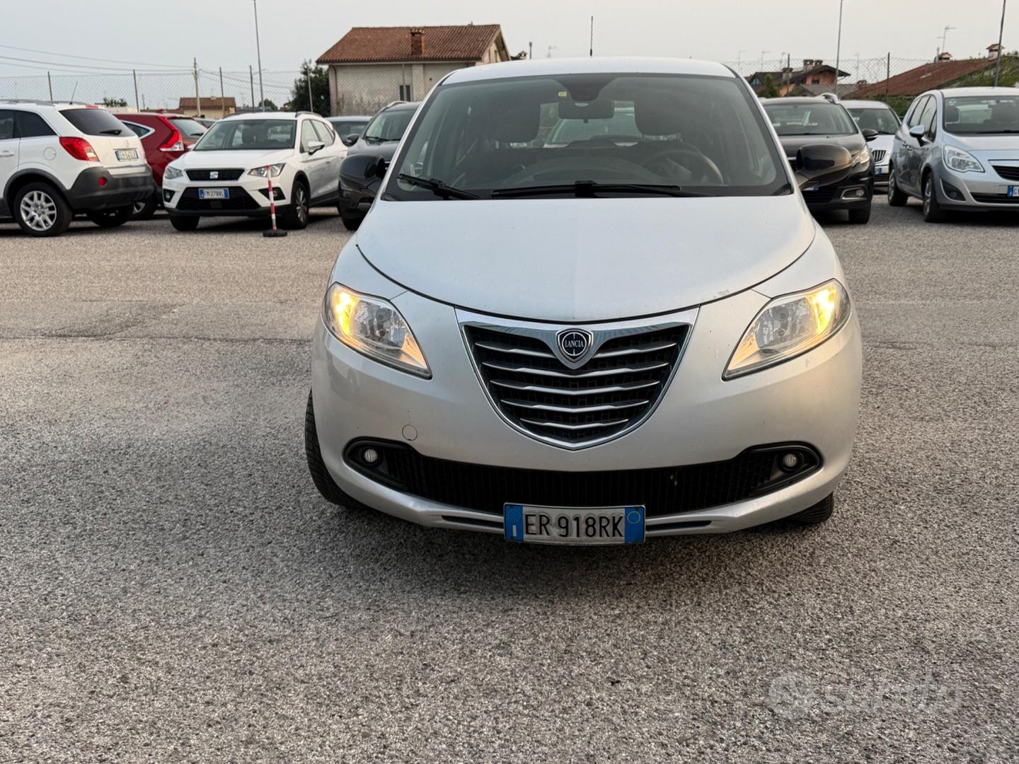 Lancia Ypsilon 2013 photo 2