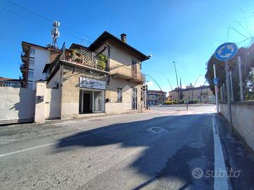 NEGOZIO A ALPIGNANO