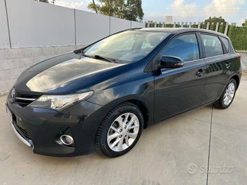 Toyota Auris 1.3 benzina 5 porte 2013