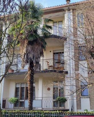Immobile in asta di 164 m² con 5 locali e box auto