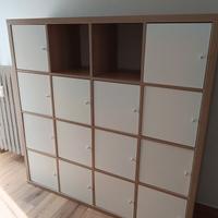 Libreria con cassetti 