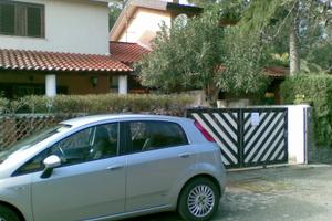 Villetta con giardino