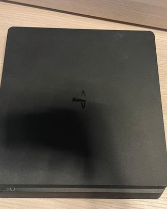 PlayStation 4 Slim (PS4 Slim)
