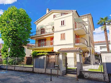 4 LOCALI A CARATE BRIANZA