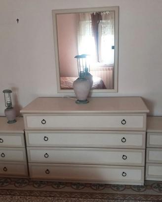 Trittico comò e comodini 