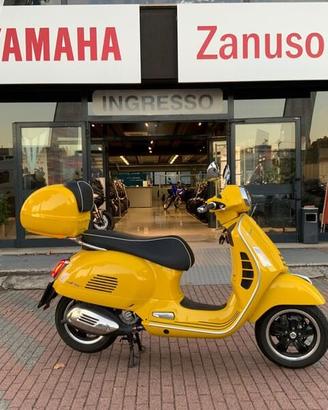 Piaggio Vespa 300 GTS