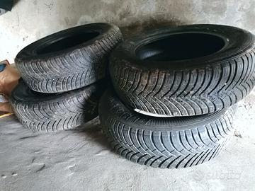 pneumatici 