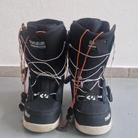 Scarpone snowboard thirty two e attacchi snowboard