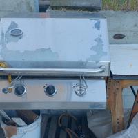 barbecue in acciaio inox