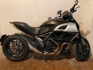 Ducati diavel 2011