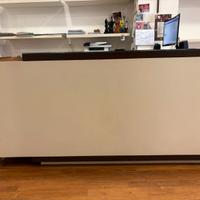 Mobile cassa per attività commeciale