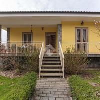 VILLA SINGOLA A NOLE