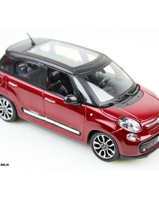 Fiat 500L Rossa o bianca 1:24