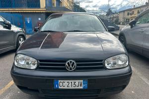 Golf 4 149.000 km 1.6 benz higline