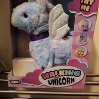 unicorno che cammina con musica