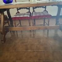 Tavolo in legno massello