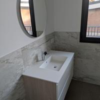 Mobile bagno 96x51x51+ box doccia 89x69 + sanitari