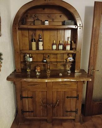credenza in  vero legno 