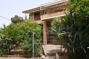 Arbus - Casa con giardino