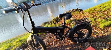 fat bike e bike doppio motore doppi freni pieghevo