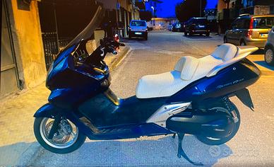 Honda silver wuing 600