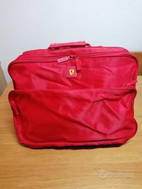 Borsa 24 ore rossa Logo Ferrari