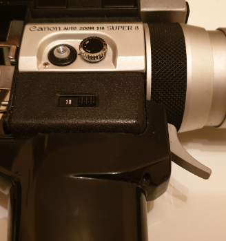 Cinepresa Canon Auto Zoom 518 Super 8