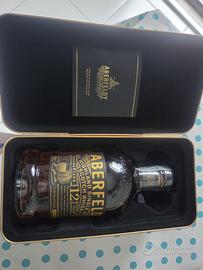 Bottiglie whisky grappa Vino