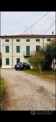 Villa con rustico e terreno