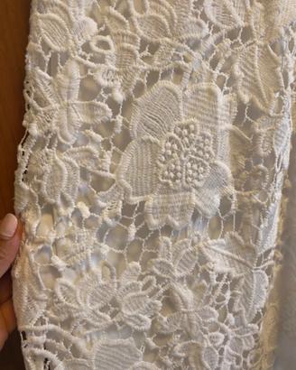 Abito Elegante in Pizzo Bianco – Manica a 3/4