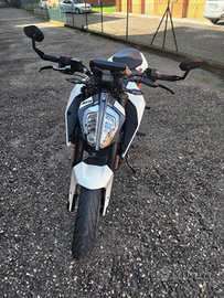 Ktm duke 125