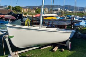 Barca trivalente, vela, remi e motore Fusilla 4