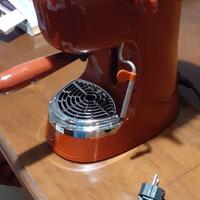 macchinetta per caffè lavazza in capsuse.