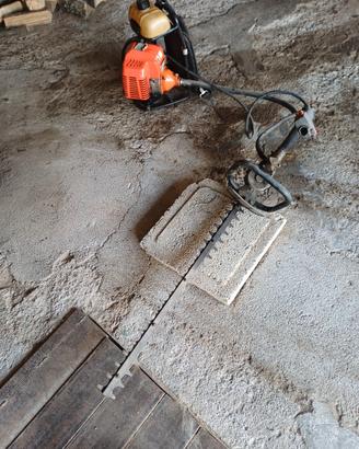 tagliasiepi con motore a scoppio 