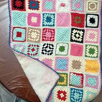 n° 2 copertine per neonato 1  lana e 1 cotone