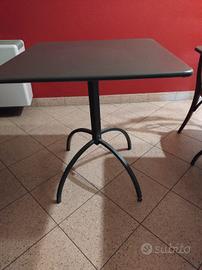 tre tavolini metallo pieghevoli 