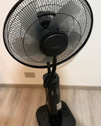 Ventilatore da terra con vaschetta acqua