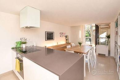 Loft / Open Space di 160 m² con 3 locali a Milano