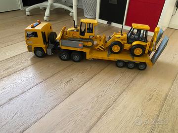 Bruder camion con rimorchio, escavatore e trattore