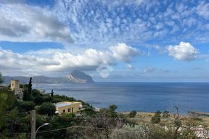 PORZIONE DI BIFAMILIARE A SAN VITO LO CAPO
