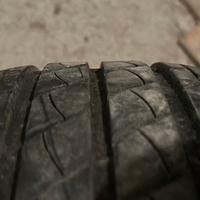 2 Gomme estive 165/65/r14 79T con cerchi