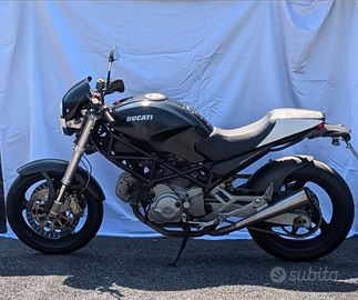 Ducati moster
