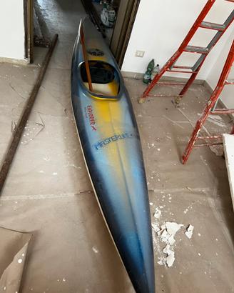 canoa in vetroresina