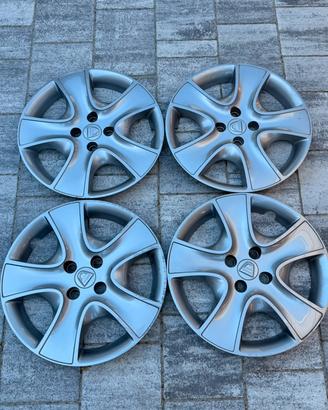Copricerchi dacia 16”
