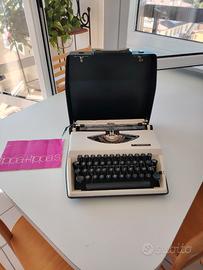 Macchina Da Scrivere Triumph Tippa Bianca 